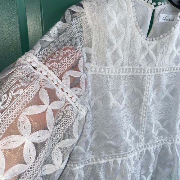 Chickwish size medium white lace top like new - Picture 6 of 9
